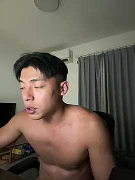 Yooo17 online show from May 2026 02:47:01 PM