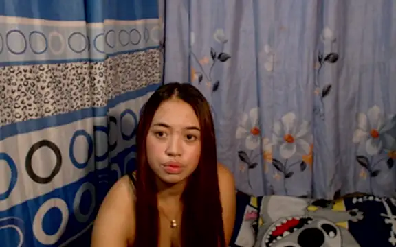 pinay mayahiga online show from April 2026 01:32:02 PM