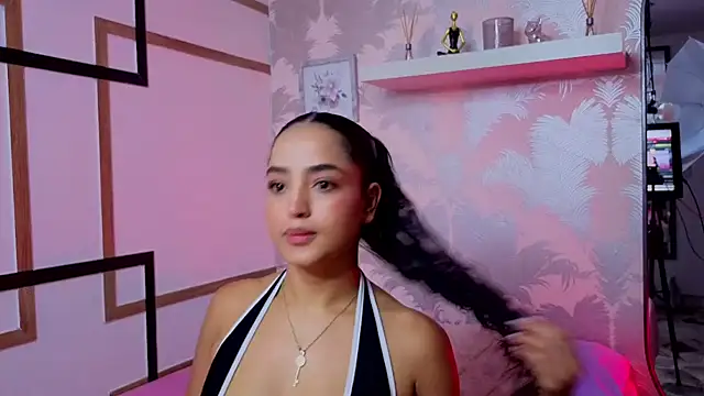 Emma Thompssonn online show from July 2026 12:11:02 PM