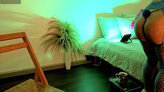 fransheskarossi online show from March 2026 12:22:01 PM