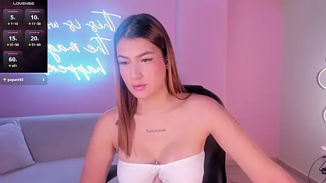 BellaThompsonX online show from February 2026 03:25:02 AM