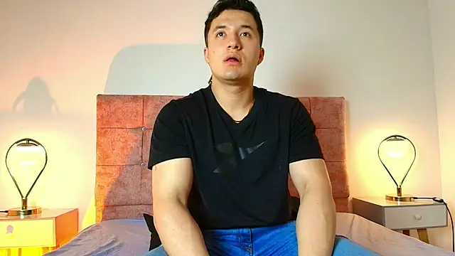 Alexander Connor online show from April 2026 12:04:01 PM