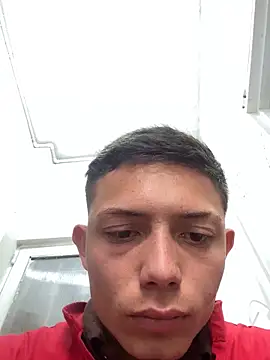 santiObrero online show from March 2026 03:30:02 PM