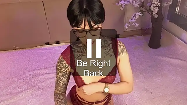 JuneCollins online show from March 2026 09:20:02 PM