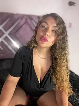 TianaRios Pink online show from March 2026 12:08:01 AM