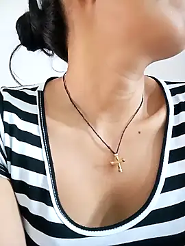 mitzukywinteer online show from March 2026 08:49:01 PM