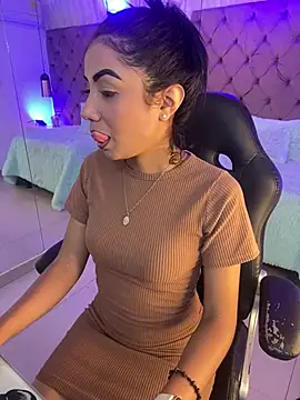 Auri   online show from March 2026 07:47:01 PM