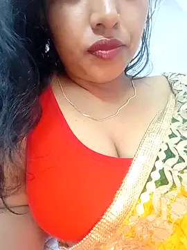 Hot-Tinaa online show from April 2026 10:29:01 PM