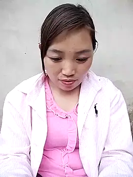 lia-coy online show from April 2026 11:24:01 AM