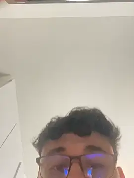 peuba12 online show from March 2026 02:18:01 AM