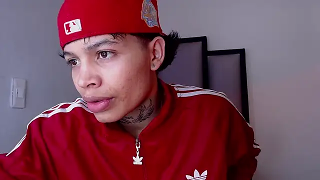 Dogan Renzo0 online show from February 2026 11:50:01 AM