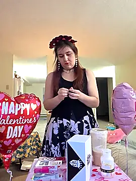 Snapshot of Ashlovescannabis chatting on February 2026 10:04:01 PM Ashlovescannabis online show from February 2026 10:04:01 PM