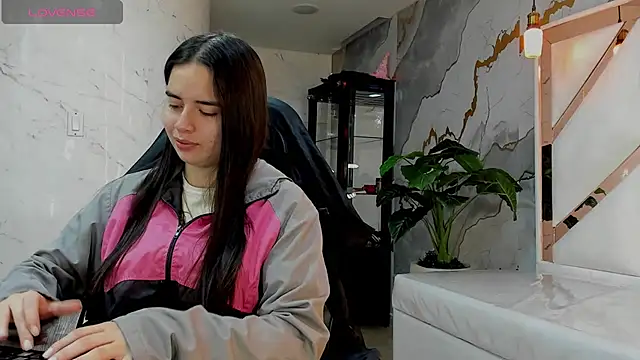 Qetsyah tf online show from April 2026 01:22:01 PM