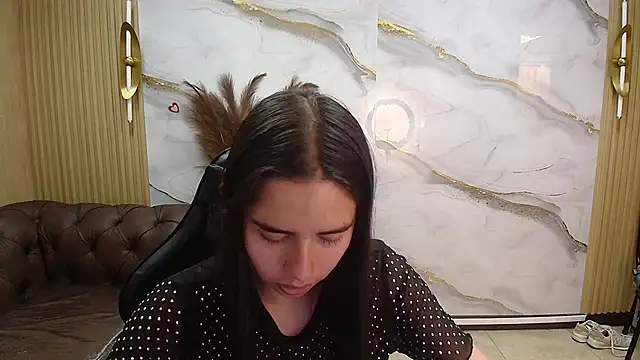 Qetsyah tf online show from April 2026 07:58:01 PM