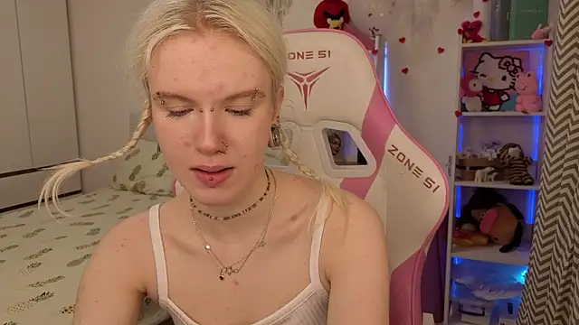 Mia WaterFall online show from February 2026 03:16:02 AM