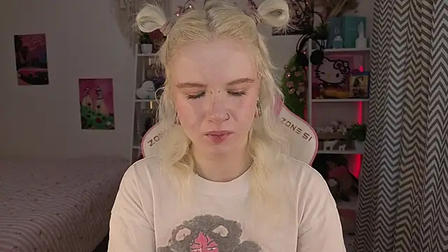 Mia WaterFall online show from May 2026 03:24:02 AM