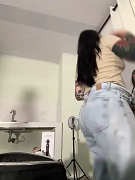 KathiaJenner online show from February 2026 11:52:01 AM