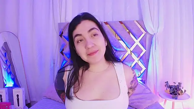 Snapshot of KathiaJenner chatting on July 2026 11:39:02 AM KathiaJenner online show from July 2026 11:39:02 AM