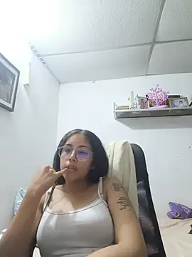 Snapshot of cristal_adams11 chatting on July 2026 03:22:01 AM cristal adams11 online show from July 2026 03:22:01 AM