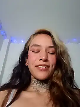 Snapshot of kataleya_23 chatting on February 2026 04:35:01 AM kataleya 23 online show from February 2026 04:35:01 AM