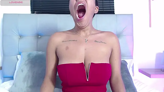  kimmygrey online show from March 2026 06:40:01 PM