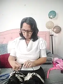 RosseLaure online show from February 2026 02:07:02 AM