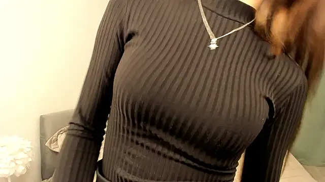 Snapshot of TreasaCrebs chatting on March 2026 08:15:02 PM TreasaCrebs online show from March 2026 08:15:02 PM