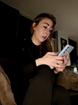 dewimp1 online show from March 2026 07:20:02 PM