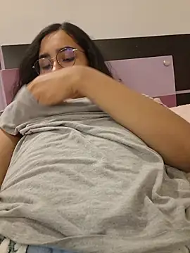 scarlett25   online show from April 2026 04:26:02 AM