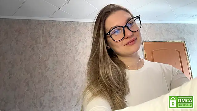 Jolievic online show from March 2026 10:45:02 AM