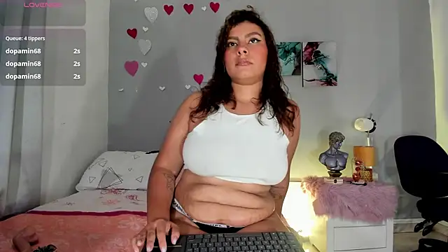 ConnyLoret online show from February 2026 03:27:01 AM