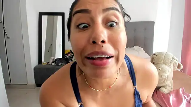 Snapshot of LizaLorini chatting on July 2026 08:00:02 PM LizaLorini online show from July 2026 08:00:02 PM