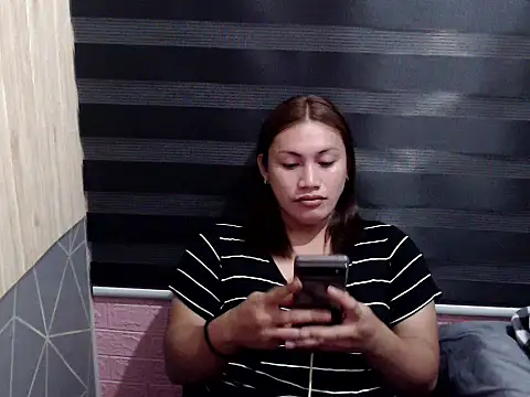 Zoanfckr17 online show from January 2026 12:14:02 AM