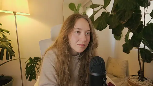 Snapshot of Scarlett_NoirMuse chatting on February 2026 12:25:01 PM Scarlett NoirMuse online show from February 2026 12:25:01 PM