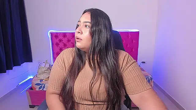 Emma cloup online show from January 2026 01:04:01 PM