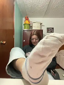 Vixroy7 online show from April 2026 12:32:01 AM