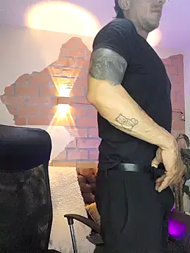 mister eithan online show from January 2026 04:05:02 AM