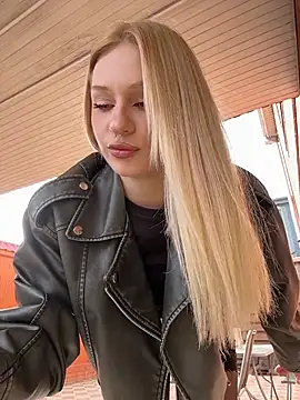 DayaFoxy online show from March 2026 05:40:02 AM