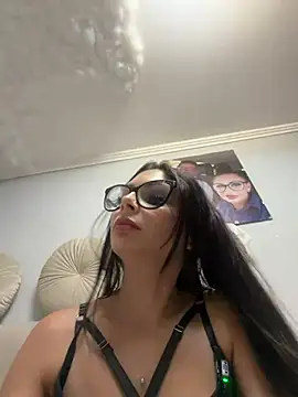 Snapshot of HiddendesireXO01 chatting on July 2026 07:13:01 PM HiddendesireXO01 online show from July 2026 07:13:01 PM