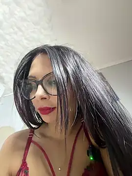 Snapshot of HiddendesireXO01 chatting on July 2026 06:48:01 PM HiddendesireXO01 online show from July 2026 06:48:01 PM