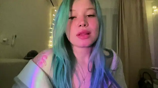 Lulu Di online show from April 2026 07:58:01 PM