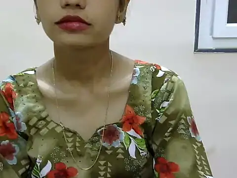 Snapshot of Kulsum_S chatting on May 2026 01:29:02 PM Kulsum S online show from May 2026 01:29:02 PM