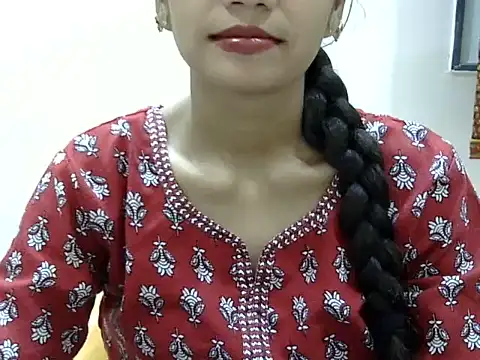 Snapshot of Kulsum_S chatting on June 2026 01:13:01 PM Kulsum S online show from June 2026 01:13:01 PM