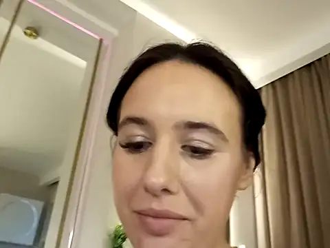 MavisReeve online show from March 2026 03:46:01 PM