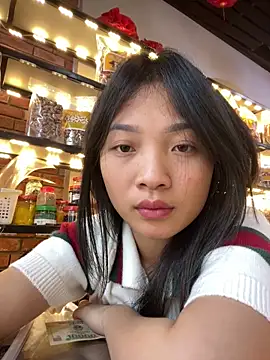 Lyn-be99 online show from March 2026 09:53:02 AM