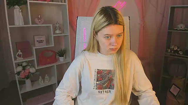 CelestineMauriac online show from April 2026 06:31:02 PM