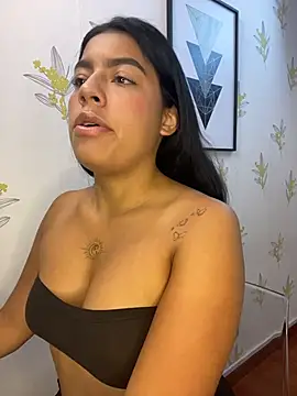 Laia white online show from April 2026 11:31:01 AM