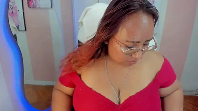 Shara Oz online show from April 2026 07:07:02 PM