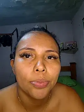 Daniela Cruz  online show from April 2026 06:45:01 PM