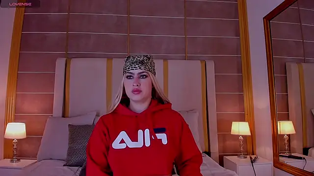 WenFox online show from March 2026 11:39:02 AM